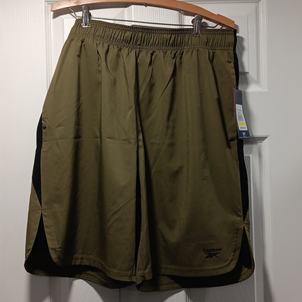 Slim 9" Burnt Green Athletic Shorts